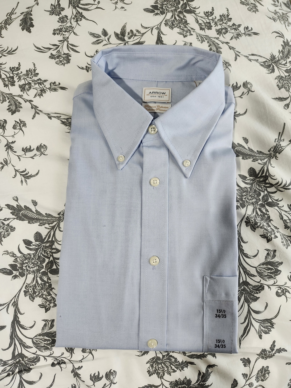 Arrow Men’s PREMIUM COLLECTION Light Blue Button-Down Oxford Dress Shirt